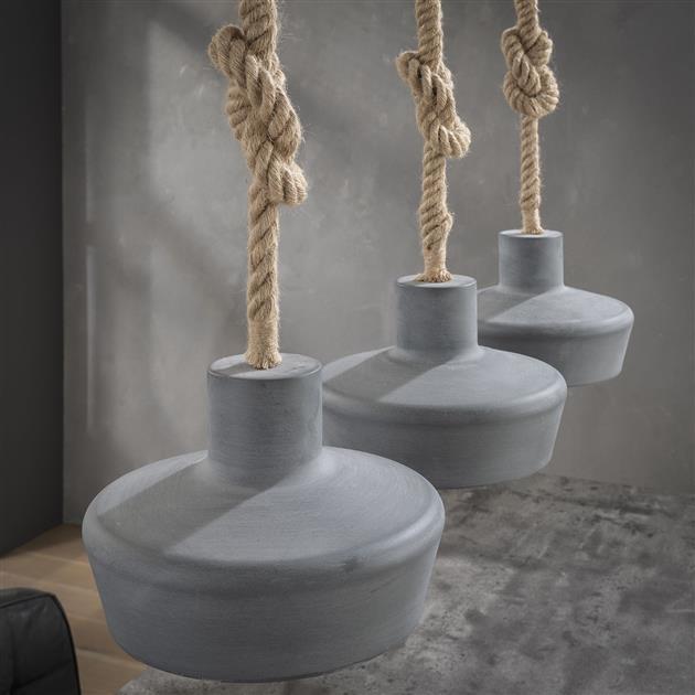 De industriële hanglamp Ferrol 3-lichts touw