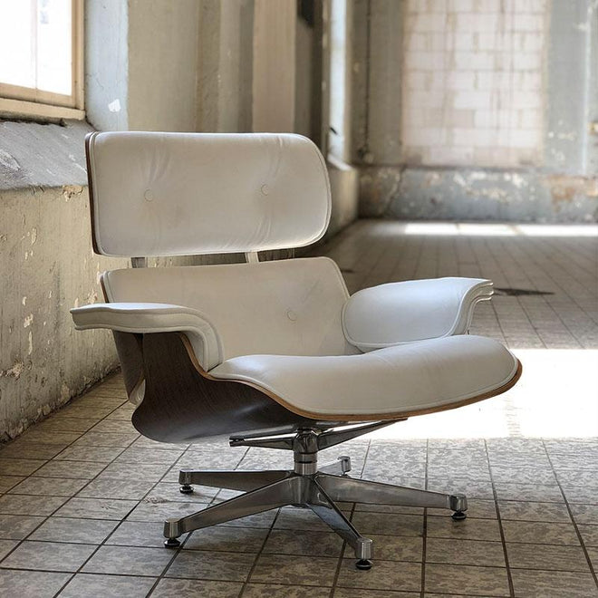 Eames Lounge Chair wit - Charles & Ray Eames
