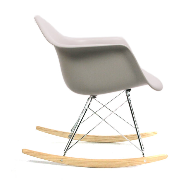Eames RAR schommelstoel telegrijs - Charles en Ray Eames
