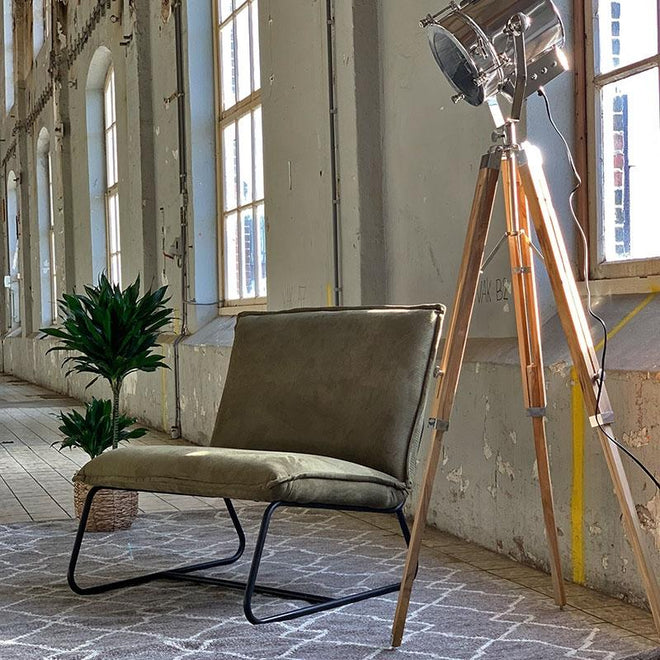 De industriële fauteuil Dante olijf groen