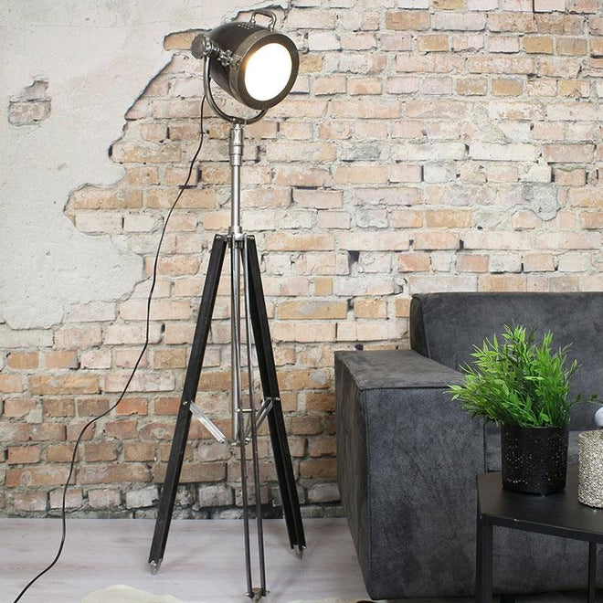 Industriële vloerlamp Bekka Raw nickel